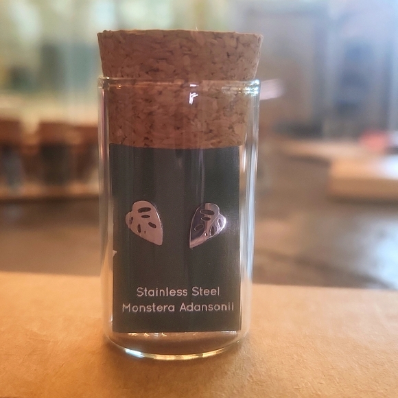 Stainless Steel earrings - Picture 3 of 3